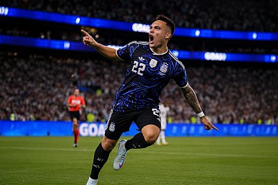 Lautaro Martinez wyprzedza Kuna Agüero. Trzeci strzelec w historii Argentyny